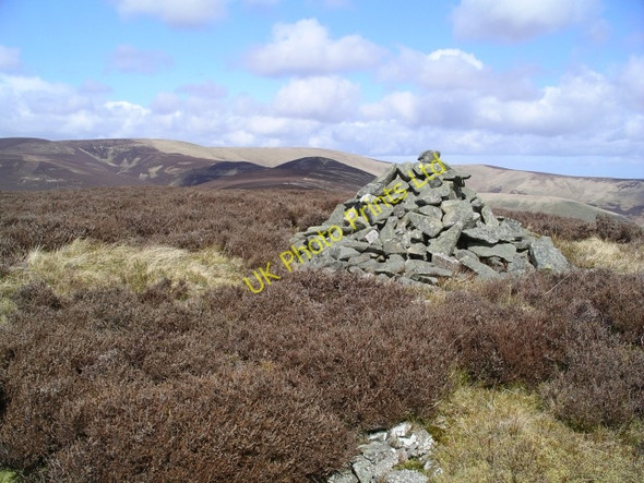 Photo 6"x4" Summit Cairn, Cairn Hill Walkerburn c2006
