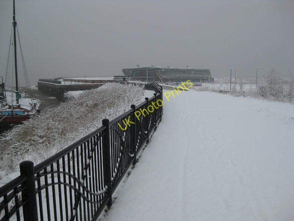 Photo 6"x4" The Humber Bank Footpath in January Barton-Upon-Humber c2010