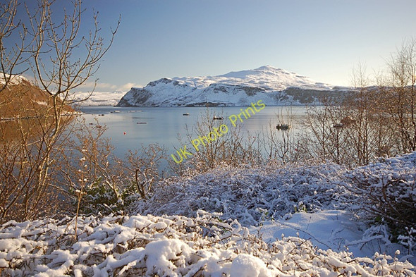 Photo 6"x4" Portree Bay Portree \/ Port Righ c2010