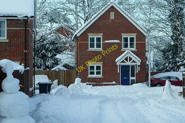 Photo 6"x4" My snowman is better than your snowman Reading c2010