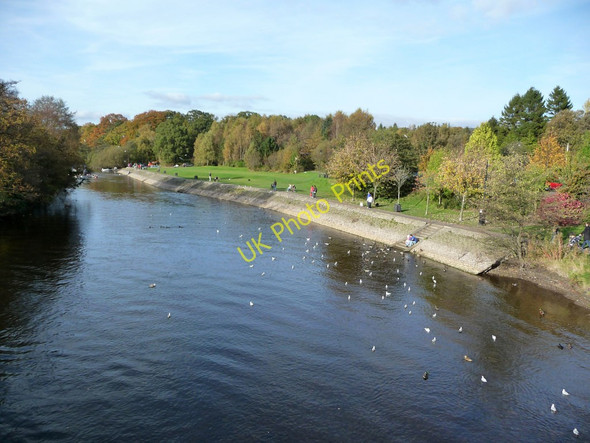 Photo 6"x4" River Leven above Balloch Bridge  Alexandria c2009