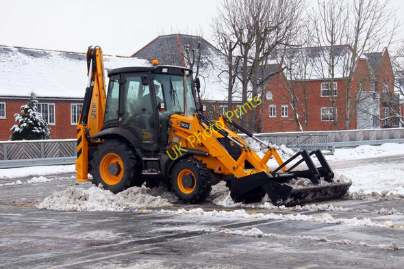 Photo 6"x4" JCB clearing snow from the car park Wantage c2010