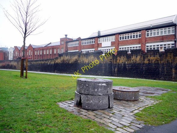 Photo 6"x4" West Walls north of Morden Tower Newcastle upon Tyne c2010