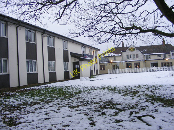 Photo 6"x4" Motel Lawn Holton\/SP6006 c2010