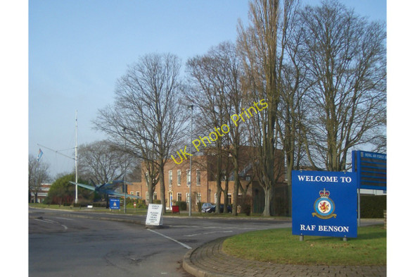 Photo 6"x4" RAF Benson Ewelme c2010