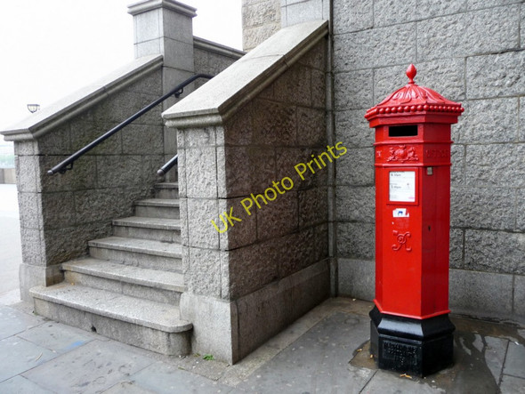 Photo 6"x4" Stairway to Tower Bridge, London SE1 London c2009
