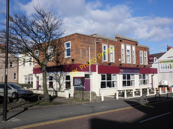 Photo 6"x4" The Berkeley Tavern, Whitley Bay Whitley Bay c2010