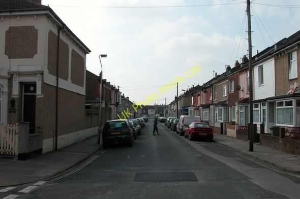Photo 6"x4" Looking South down Widley Road, Stamshaw, Portsmouth. Portsmouth\/SU6501 c2006