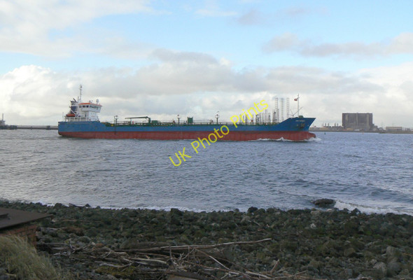 Photo 6"x4" Leaving the Tees Seaton Carew c2010