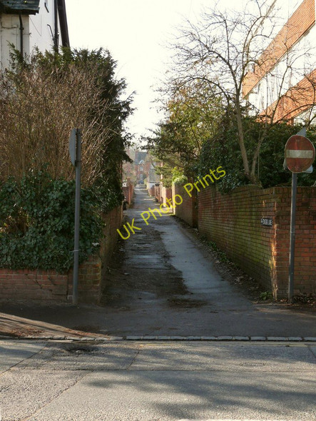 Photo 6"x4" Singers Lane at the junction with Reading Road Henley-on-Thames c2010