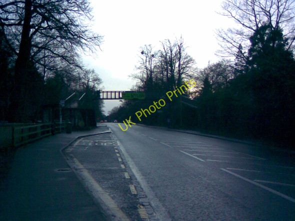 Photo 6"x4" View up Egham Hill towards the Royal Holloway footbridge Egham c2010