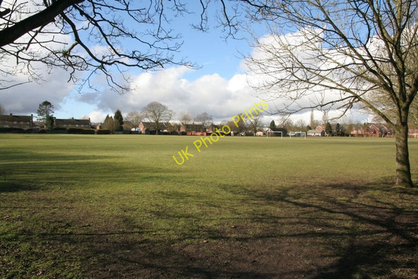 Photo 6"x4" Compton recreation ground Compton\/SU5280 c2010