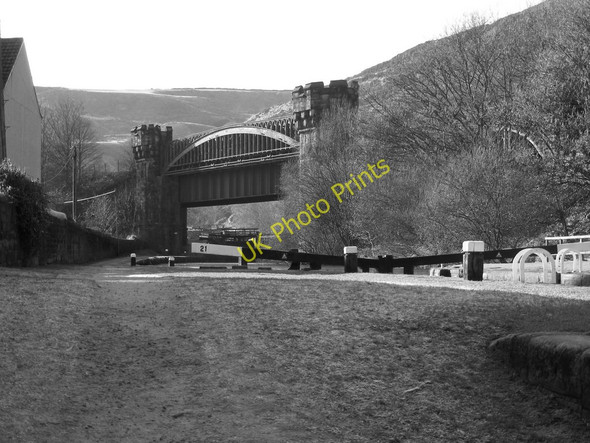 Photo 6"x4" Rochdale Canal Todmorden c2010