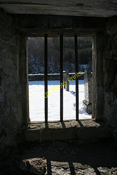 Photo 6"x4" Window in Forbes Kirk Muir of Alford c2010