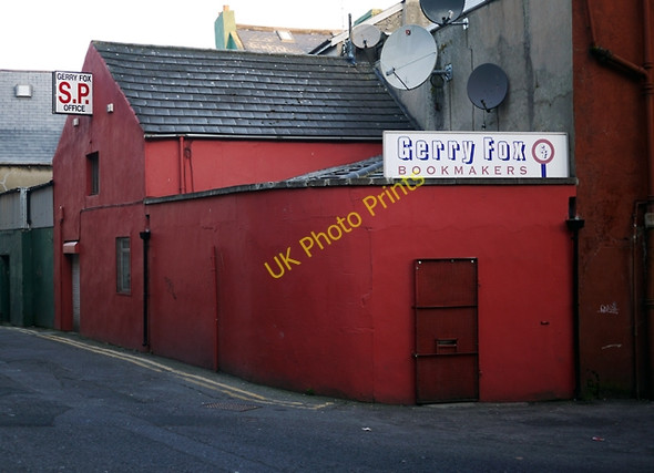 Photo 6"x4" Bookmaker, Bangor Bangor\/J5081 c2010