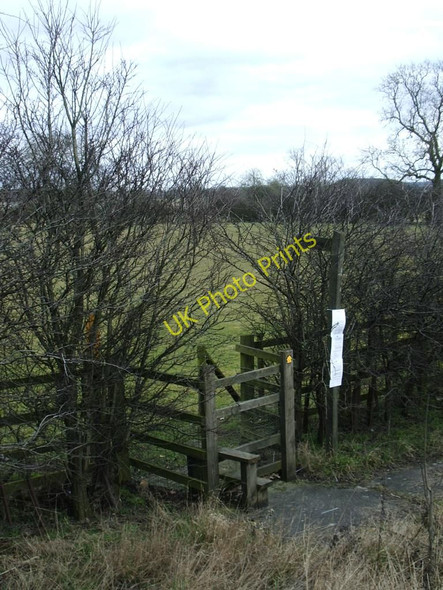 Photo 6"x4" Stile and footpath, A14 Catthorpe c2010