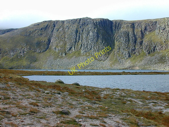 Photo 6"x4" Carn Etchachan and the loch Carn Etchachan c2002