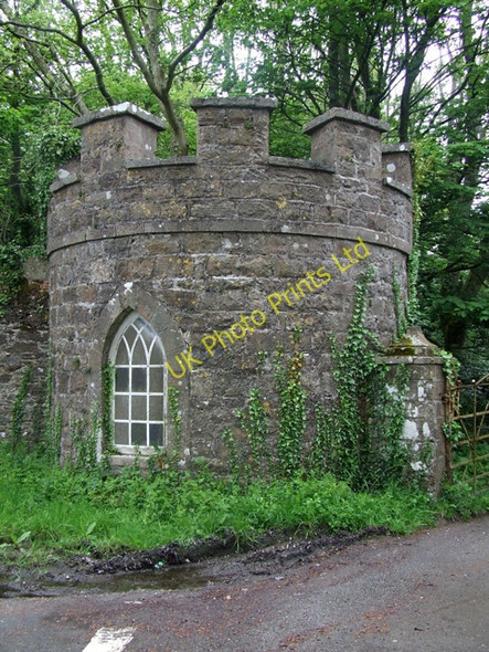 Photo 6"x4" Lodge gatehouse Beaumaris c2006