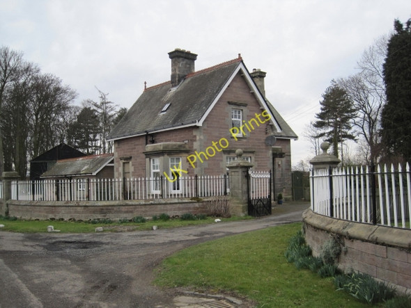 Photo 6"x4" Gate Lodge for The Mead and The Barns Beal\/NU0642 c2010