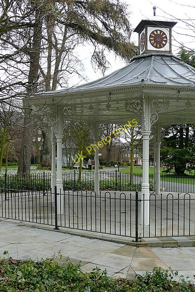 Photo 6"x4" Bandstand in War Memorial Park Basingstoke c2010