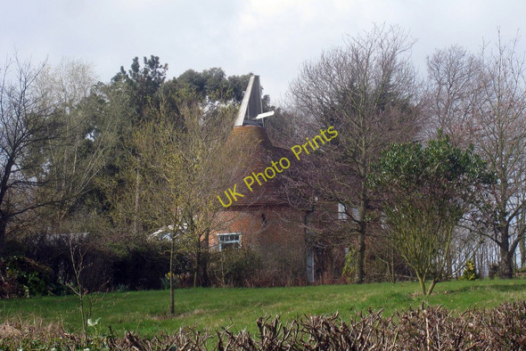 Photo 6"x4" The Oast House, Trumpets Farm, Bodle Street Green, East Sussex Bodle Street Green c2010