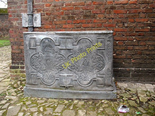 Photo 6"x4" Ham House: water tank Richmond\/TQ1874 c2010