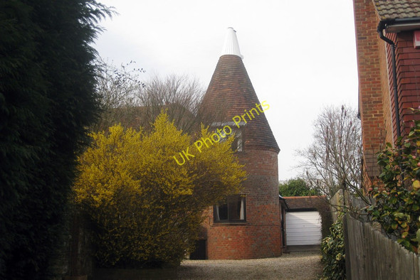 Photo 6"x4" Blackness Oast, Blackness Road, Crowborough, East Sussex Crowborough\/TQ5130 c2010