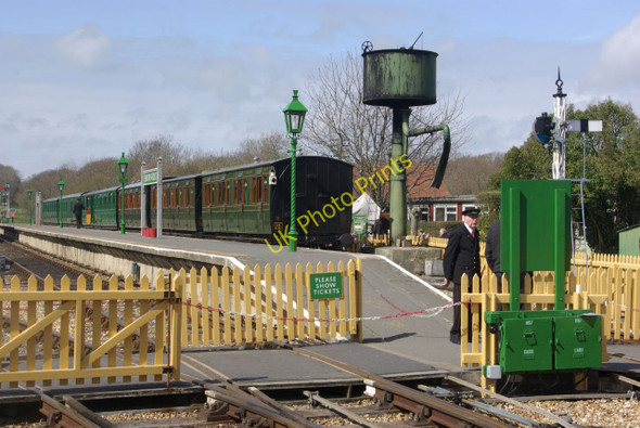 Photo 6"x4" Havenstreet Station Havenstreet c2010