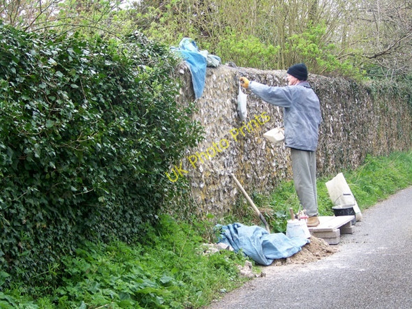 Photo 6"x4" Pointing the wall, Croucheston Croucheston c2010