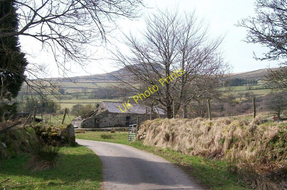 Photo 6"x4" Approaching Mynachdy Gwyn from the east Bwlch-derwin c2010
