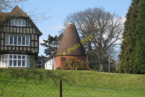 Photo 6"x4" Oast House at Hethe Place, Hartfield Road, Cowden, Kent Cowden\/TQ4640 c2010