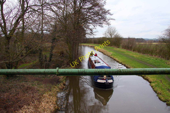 Photo 6"x4" The Trent and Mersey Canal Rileyhill c2010