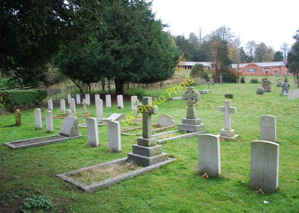 Photo 6"x4" Netheravon churchyard. Netheravon c2009