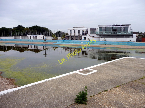 Photo 6"x4" Lymington Lido, Hampshire Lymington c2009