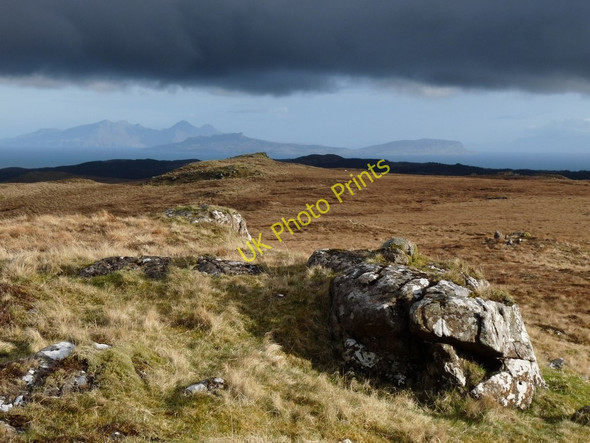 Photo 6"x4" Rum and Eigg dominate the horizon Beinn Bhuidhe\/NM5662 c2010