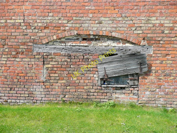 Photo 6"x4" Bricked-up barn entrance Hardwicke\/SO9027 c2010