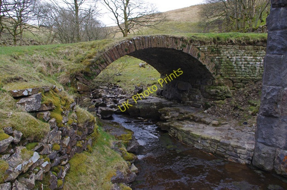 Photo 6"x4" Packhorse bridge at Dent Head Stone House\/SD7785 c2010