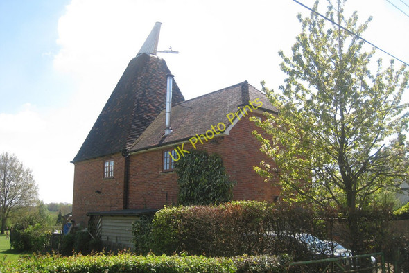Photo 6"x4" Broomfield Oast, Colliers Green Road, Colliers Green, Kent Flishinghurst c2010