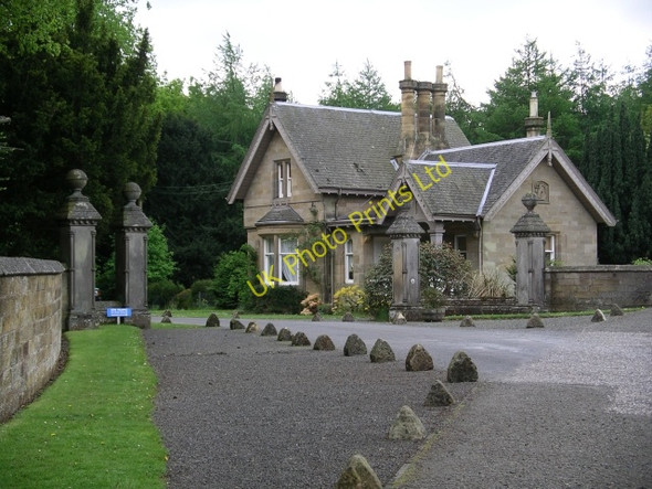 Photo 6"x4" Spear Gate Lodge, Penicuik Penicuik c2006