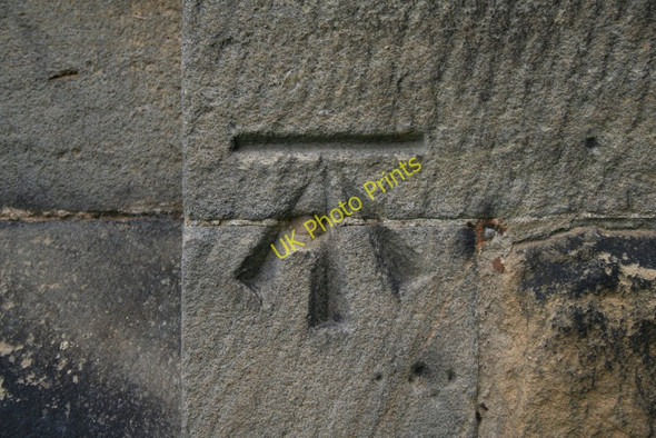 Photo 6"x4" Cut Bench Mark (close-up) Arthington c2010