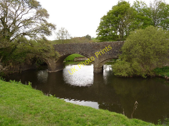 Photo 6"x4" Colleton Bridge on the river Taw as seen from upstream Colleton Mills c2010