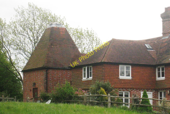 Photo 6"x4" Oast House on Roodlands Lane, Four Elms, Kent Four Elms\/TQ4648 c2010