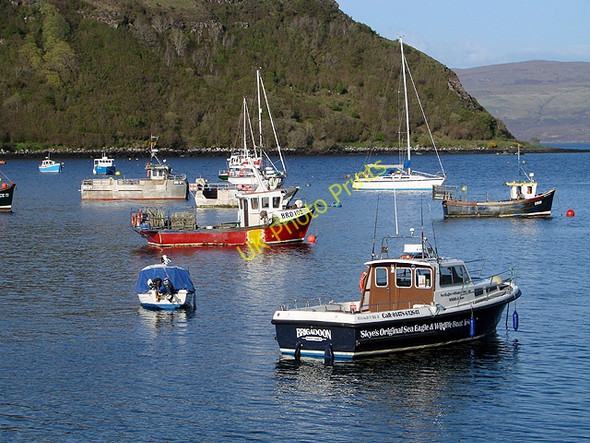 Photo 6"x4" Portree Harbour Portree \/ Port Righ c2010