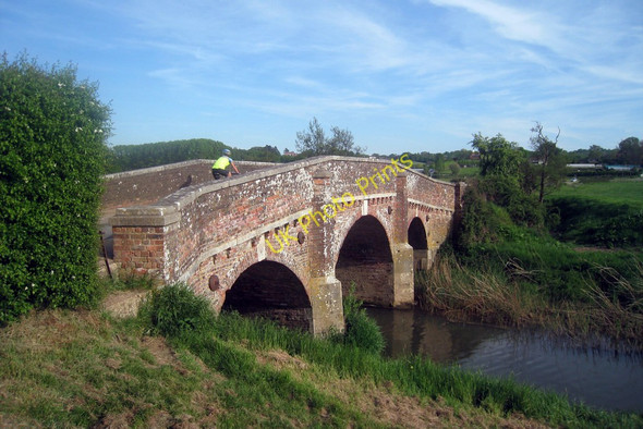 Photo 6"x4" Bridge over River Rother Bodiam c2010