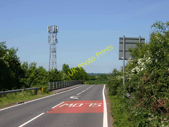 Photo 6"x4" Mobile phone mast and bridge over M40 on B4087 Bishop's Tachbrook c2010