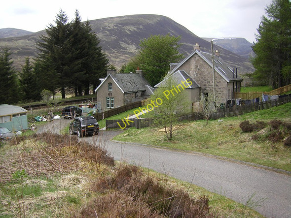 Photo 6"x4" Houses at Dalnaspidal General Wade's Military Road\/NN6473 c2010