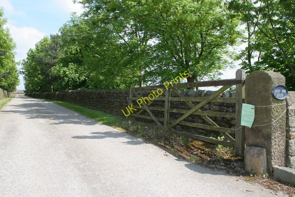 Photo 6"x4" Bench Marked Gatepost, West End Farm Fishpool\/SE2347 c2010