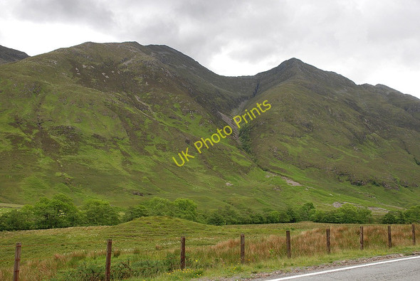 Photo 6"x4" Glen Shiel below the Five Sisters Shiel Bridge\/NG9318 c2009