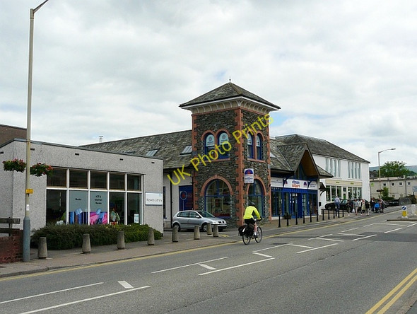 Photo 6"x4" Library and shops, Keswick Keswick\/NY2623 c2010