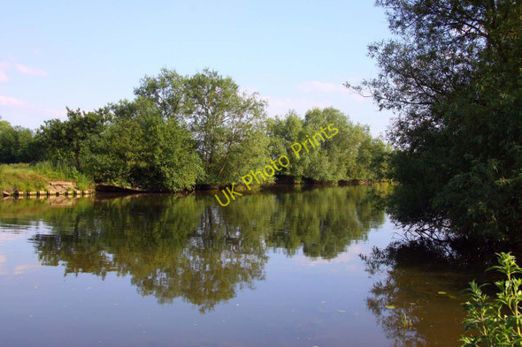 Photo 6"x4" Looking down the River Thames near Kennington Sandford-on-Thames c2010